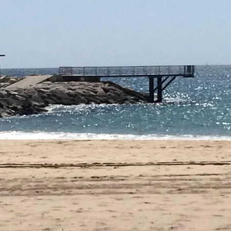 2 Bedrooms With Wifi At Lejlighed Sesimbra