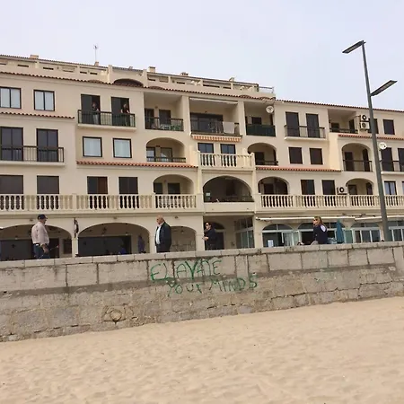 2 Bedrooms With Wifi At Sesimbra