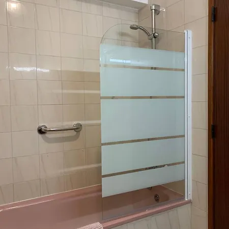 2 Bedrooms With Wifi At Lejlighed *