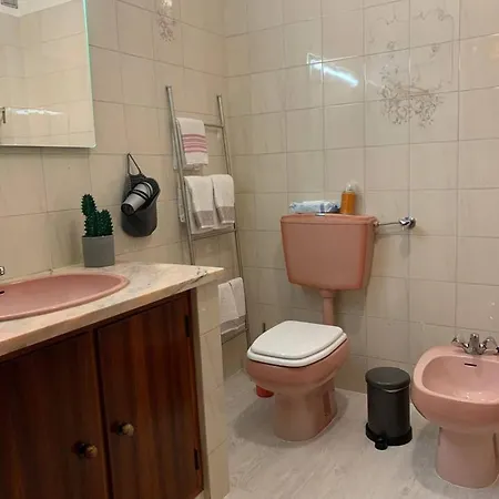 2 Bedrooms With Wifi At Lejlighed